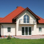Budynek mieszkalny jednorodzinny. Gdańsk - Maćkowy - Polska. Okna i drzwi tarasowe PVC system Kommerling EuroFutur, kolor biały